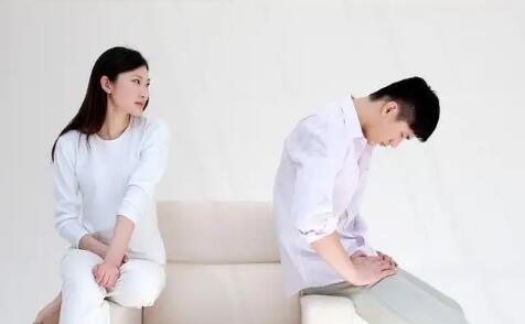 女朋友拉黑我怎么挽回