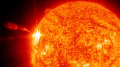​6000万度：研究表明太阳耀斑温度远超预期，或解开半世纪光谱之谜