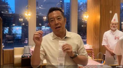 ​西贝正式发布道歉信：“绝对权威者”贾国龙的一次大败