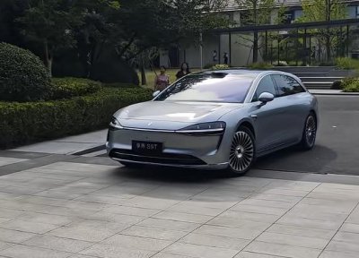 ​余承东：很多人反对造旅行车 但我坚持要做
