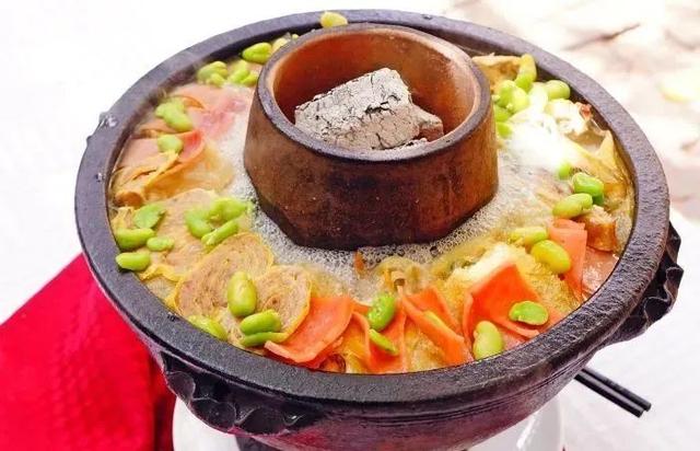 昆明十大必吃本地餐厅24小时营业（昆明这10家餐厅竟然是名人故居）(55)