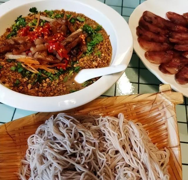 昆明十大必吃本地餐厅24小时营业（昆明这10家餐厅竟然是名人故居）(54)