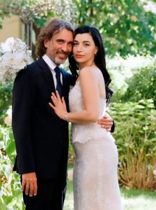 91岁索菲亚·罗兰久违现身,出席指挥家儿子的婚礼,戴上假发风采依旧