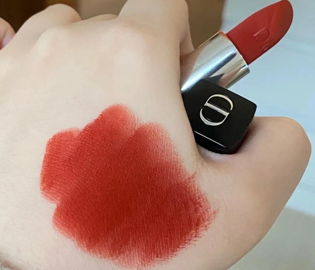 最适合黄皮的口红色号排行(黄皮肤适合什么颜色口红)(图3) 最适合黄皮的口红色号排行(黄皮肤适合什么颜色口红)(图3)