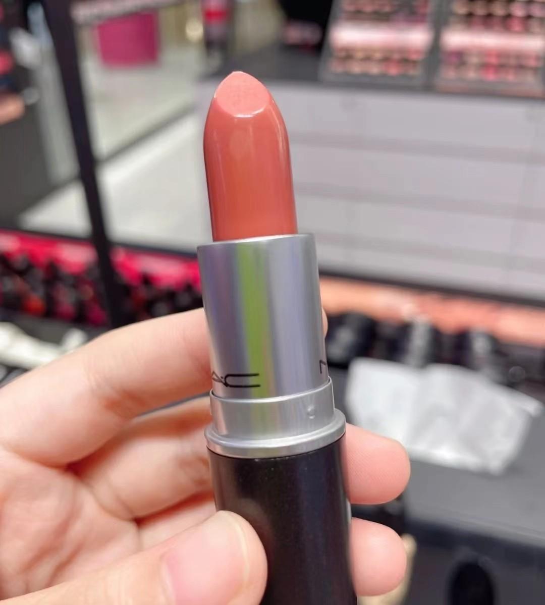 最适合黄皮的口红色号排行(黄皮肤适合什么颜色口红)(图5) 最适合黄皮的口红色号排行(黄皮肤适合什么颜色口红)(图5)