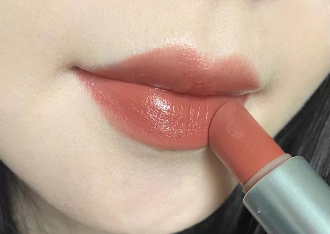 最适合黄皮的口红色号排行(黄皮肤适合什么颜色口红)(图7) 最适合黄皮的口红色号排行(黄皮肤适合什么颜色口红)(图7)