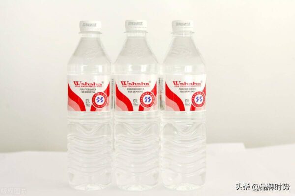 十大矿泉水品牌排行榜前十名（怡宝矿泉水排名第几位）-1