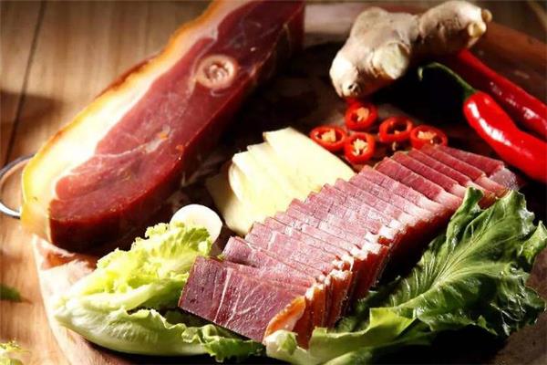 金华火腿和腊肉哪个好吃 金华火腿和腊肉哪个贵 金华火腿和腊肉哪个好吃 金华火腿和腊肉哪个贵