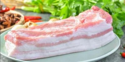 ​水煮白肉的做法窍门(蒜泥白肉的做法)