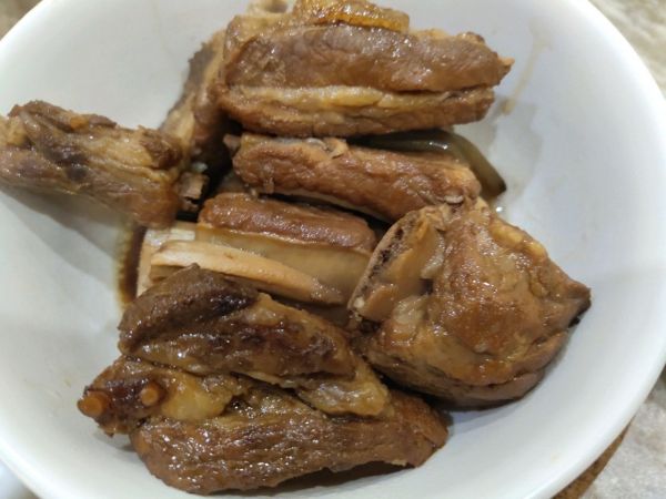 怎样炖排骨（非常懒人版之家常炖排骨做法步骤）