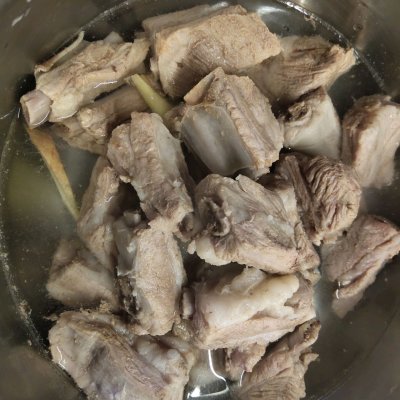 怎样炖排骨（非常懒人版之家常炖排骨做法步骤）