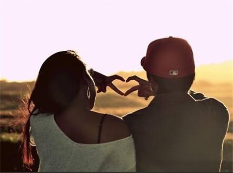 如何解决和女朋友聊天话题越来越少的问题？