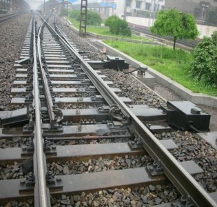 ​铁路转辙机的主要作用，有哪些？