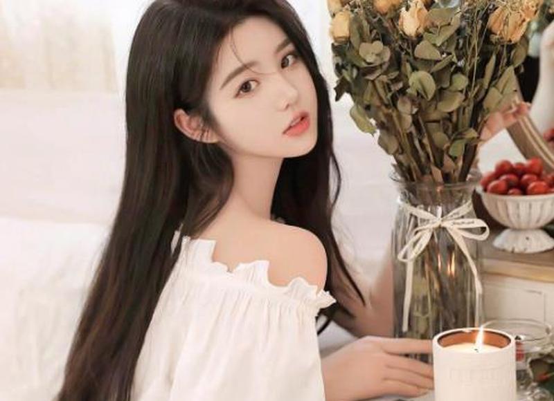 租户忘带钥匙找房东开门，房东端来一盆钥匙挨个试：就怕不是这盆