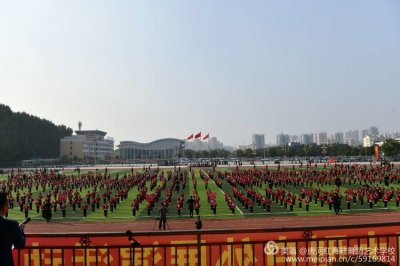 ​震撼红舞鞋，千人齐共舞！红舞鞋舞蹈艺术学校2019年秋期大型户外活动展演