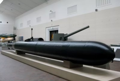 二战日本回天鱼雷:靠人操作的鱼雷是什么样?创始人搞笑死于故障