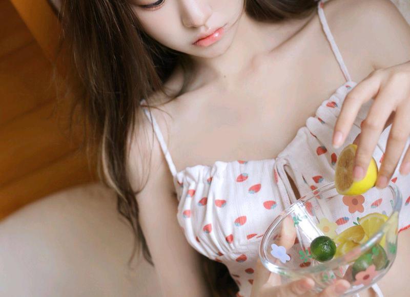 易烊千玺字帖，TFBOYS四字少年易烊千玺的字如其人