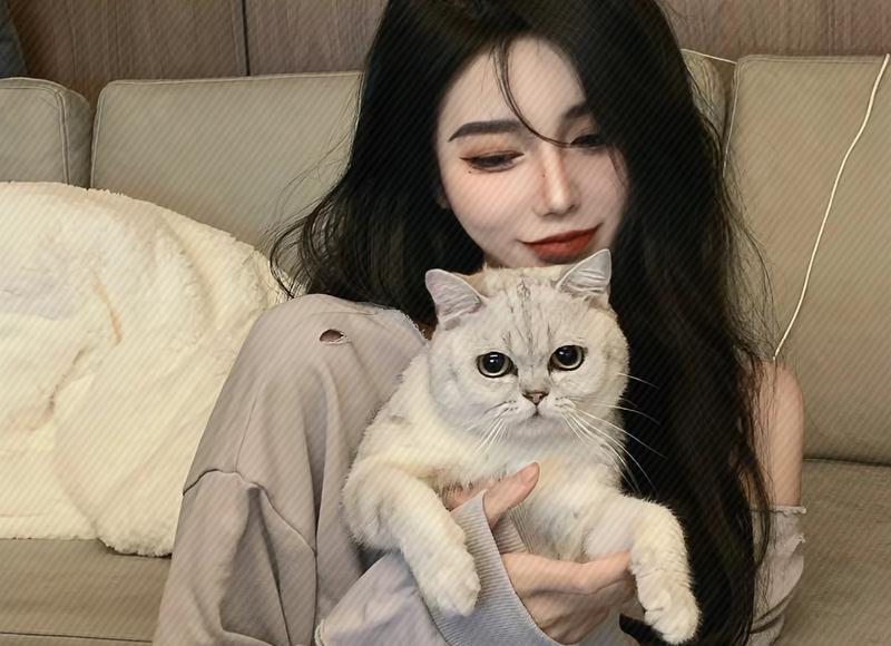 因女儿多吃了块红烧肉，被婆婆狠扇一耳光，我难忍怒火怒掀桌子