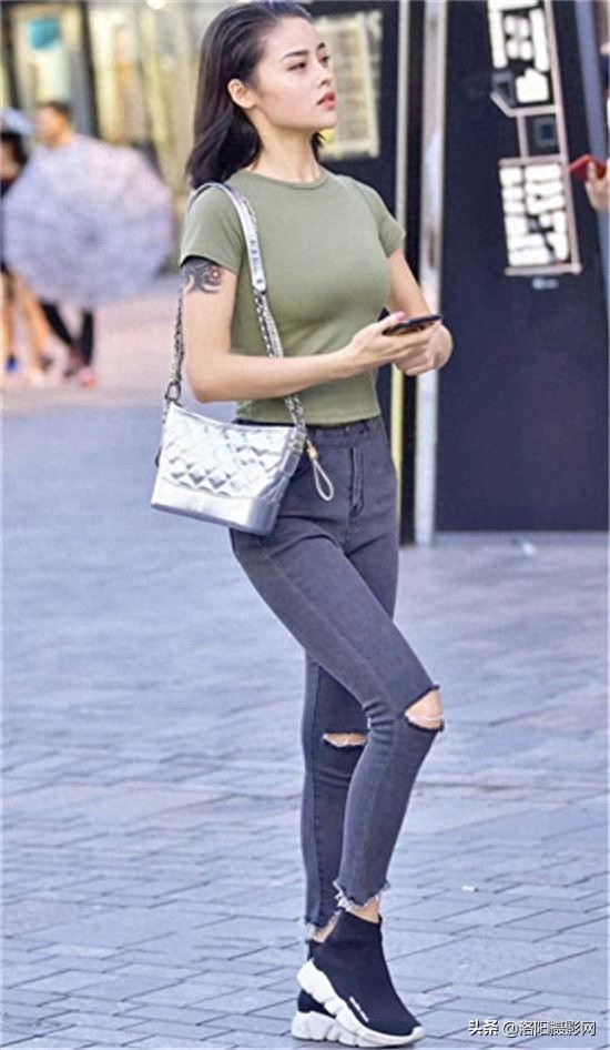 10个美女，一个比一个身材美