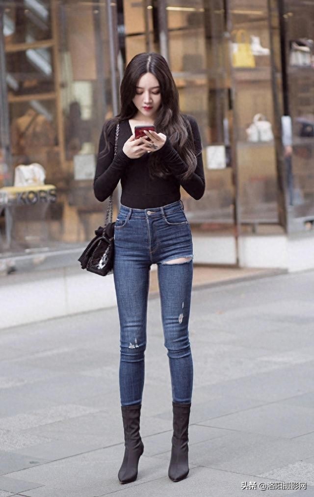 10个美女，一个比一个身材美