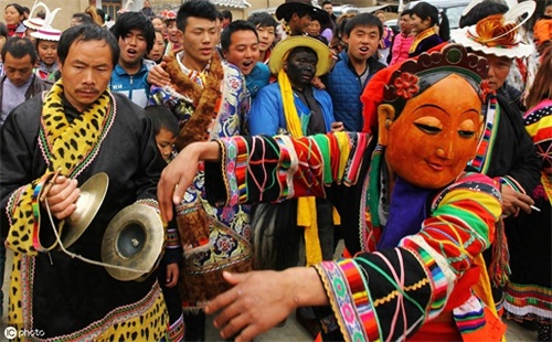 探秘中国最独特族裔——白马人，东亚最古老的部族