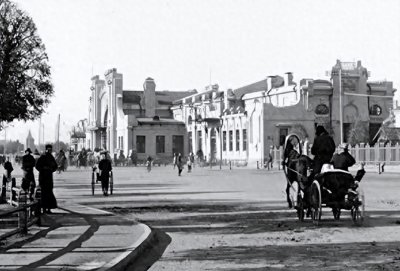 ​1948年刘力贞来看贺子珍，毛岸青感觉不对劲，贺怡皱眉：你没礼貌