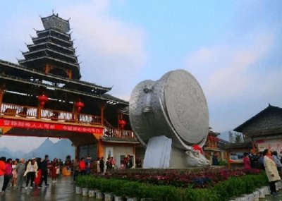 ​要求王健林把利润留在当地，80后县长徐刘蔚，如今升职了没有？