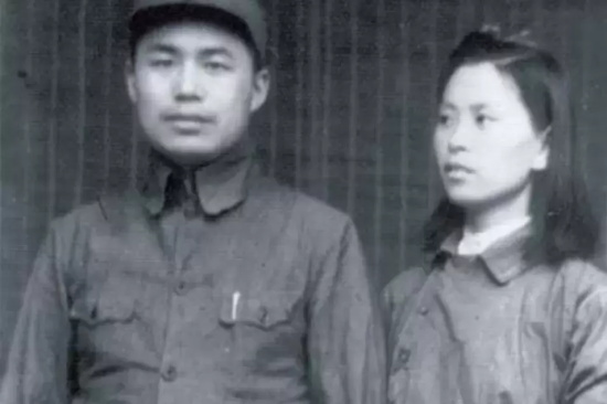 李云龙的原型是谁?临终遗言是不许前妻参加追悼会