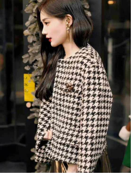 被李一桐“圈粉”了!下班图都这么好看,这才叫“老天爷赏饭吃”