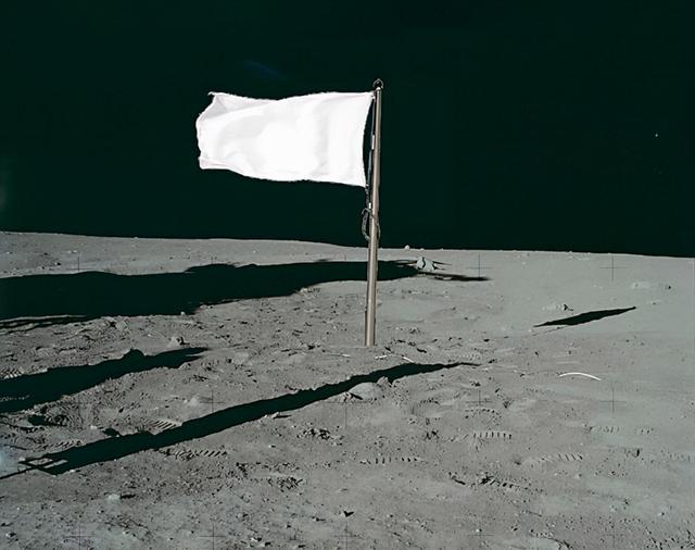 美国登月的真伪（看到月球上的五星红旗）(15)