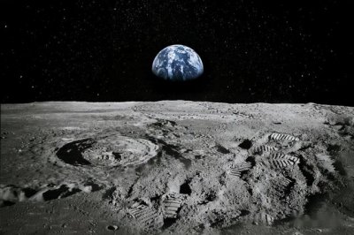 ​美国登月的真伪（看到月球上的五星红旗）