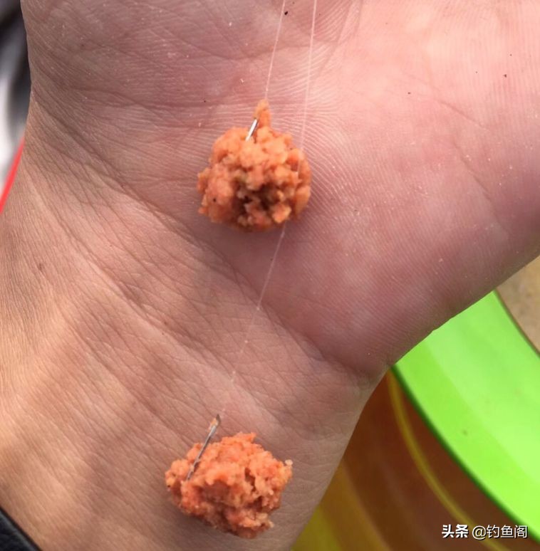 拉饵太散不成团（鱼饵怎么调配才不容易散）(图5)
