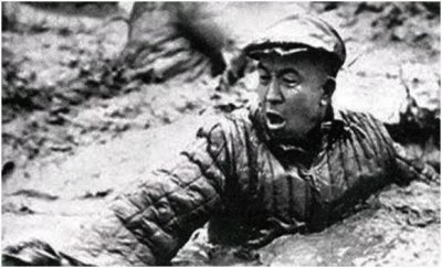 ​信仰 - 永远的“铁人”王进喜：“宁可少活二十年，拼命也要拿下大油田！”