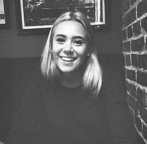 约瑟芬·弗里达·佩特森个人资料写真作品