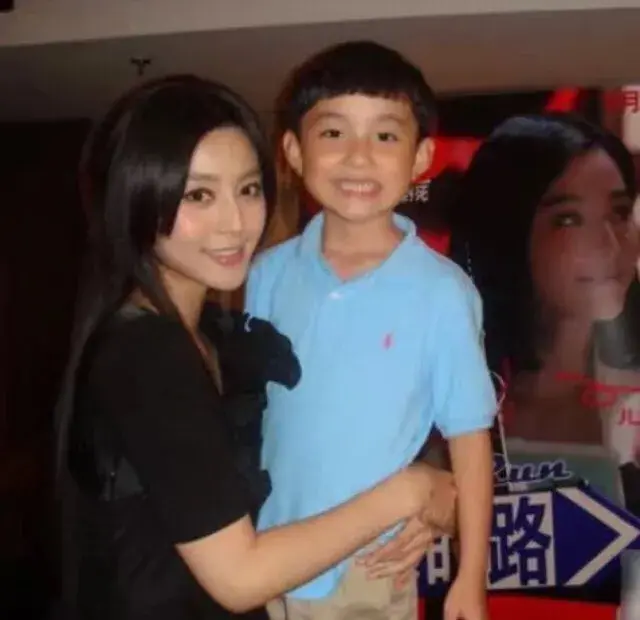 范冰冰和范丞丞是什么关系(范冰冰与范丞丞关系) 范冰冰 范丞丞 第1张