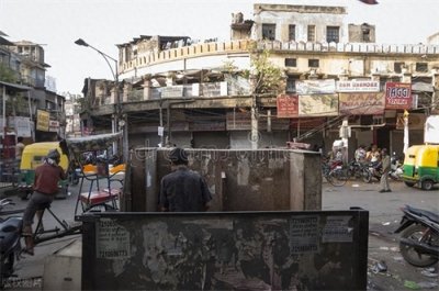 ​为什么印度人上厕所不用纸，而是用手，看看印度人怎么说