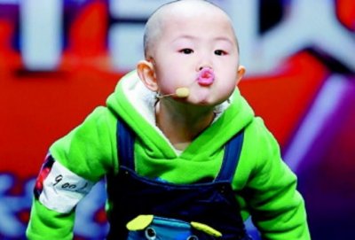 ​5岁上春晚,曾年薪百万养活一家人的张峻豪如今怎样了？令人唏嘘