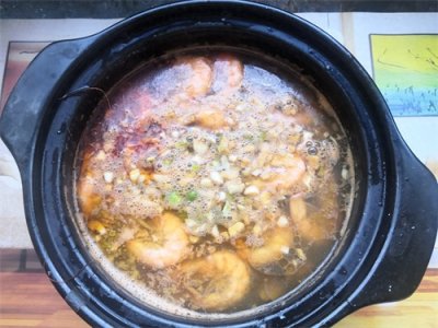 ​很火的花甲粉丝，不出门在家就可以做着吃，简单易学，味美好吃