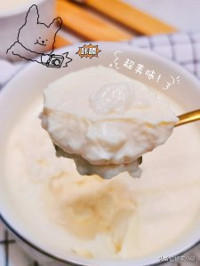​冬日免烤箱甜品，超级美味的“牛奶冻”，入口即化，做法太简单
