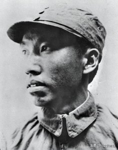 ​左权之妻刘志兰：改嫁给丈夫生前的秘书，曾是北师大附中“校花”