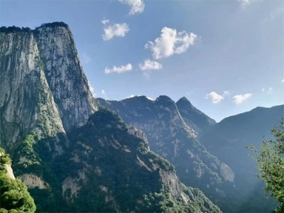 ​华山经典旅游线路之西上西下攻略