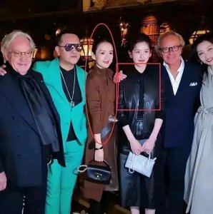 ​50岁刘强东近况！现身欧洲杯，章泽天亲密撒娇，一旁马云显得落寞