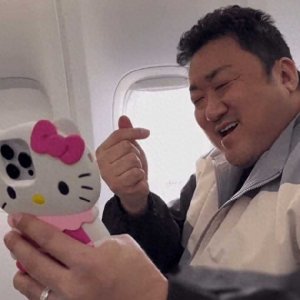 ​53岁韩国猛男一夜爆火，被中国网友捧为头像界顶流：太管用了！