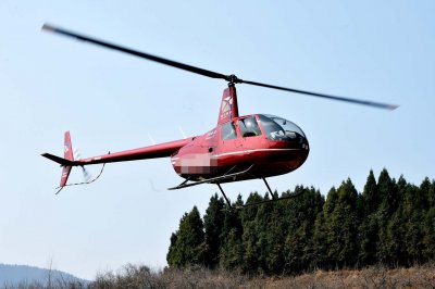 坠亡事故阴影里的罗宾逊R44直升机:同系列近3年出事近20起