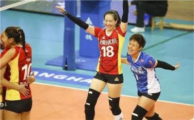 ​米杨：2019年嫁上海名将，33岁两颊圆润，2022年与继女相处融洽