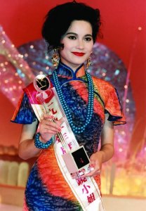 ​“没500万不嫁”到50岁仍单身，曾嫌吴京穷的樊亦敏，可曾后悔？