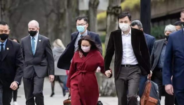 孟晚舟的个人资料年龄(明明可以靠颜值)(11)