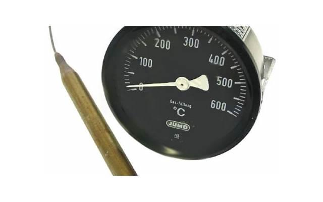 卓依婷歌曲，小小年纪的卓依婷翻唱过600歌曲