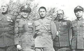 1949年新中国确定国名，张治中提议减掉2个字，毛主席：同意