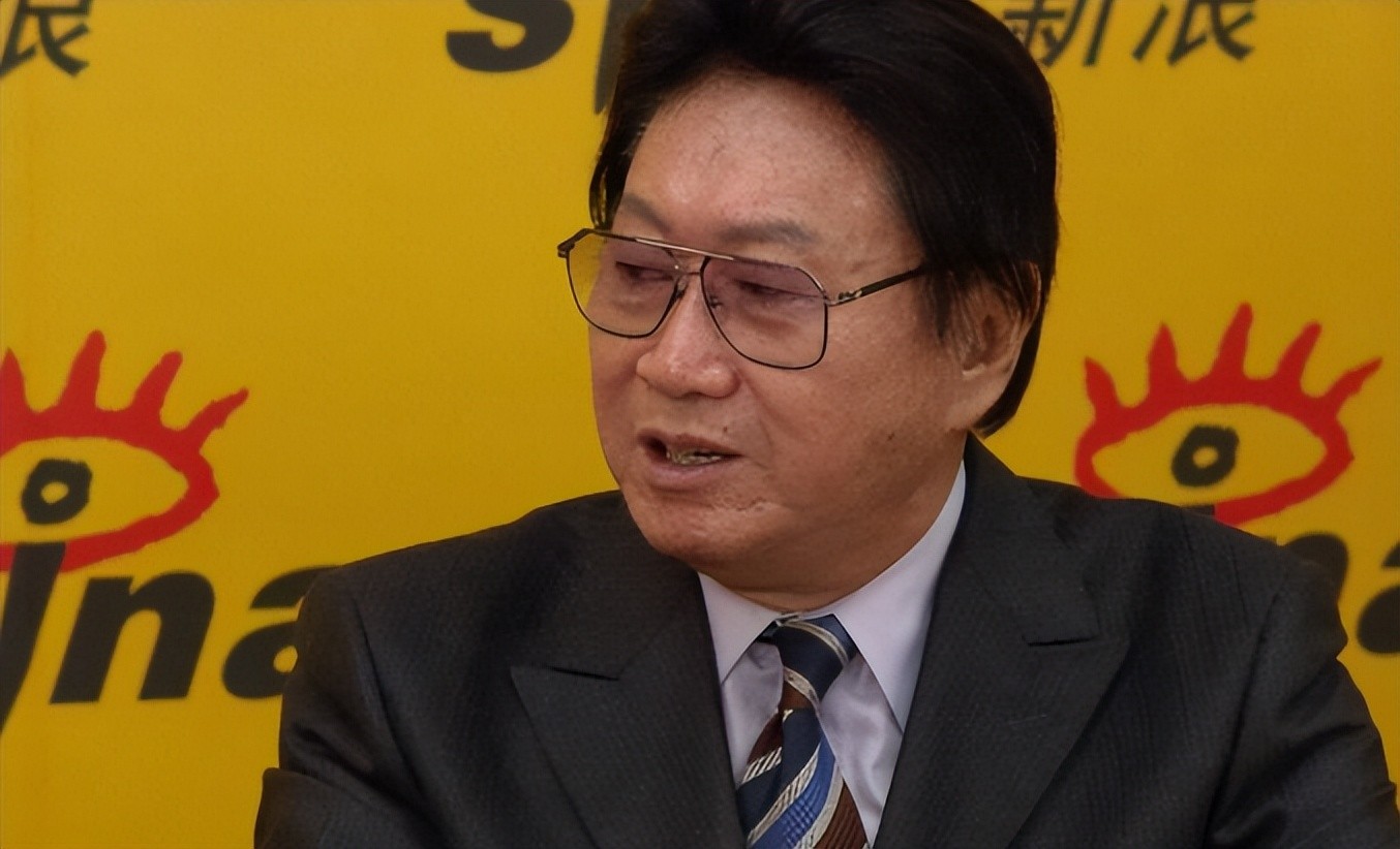 18年傅达仁在家人陪伴下瑞士安乐死，药一饮而尽，在儿子怀中去世